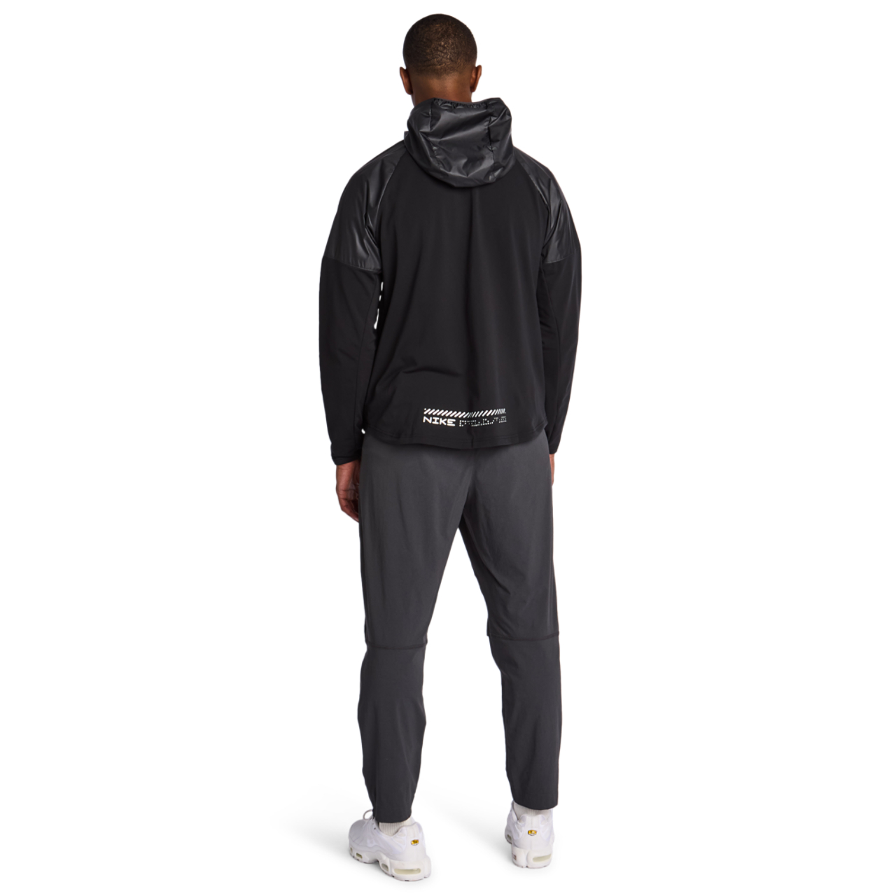 Nike Miler Bild 3 von 7. Antippen, um die Fotogalerie zu öffnen.
