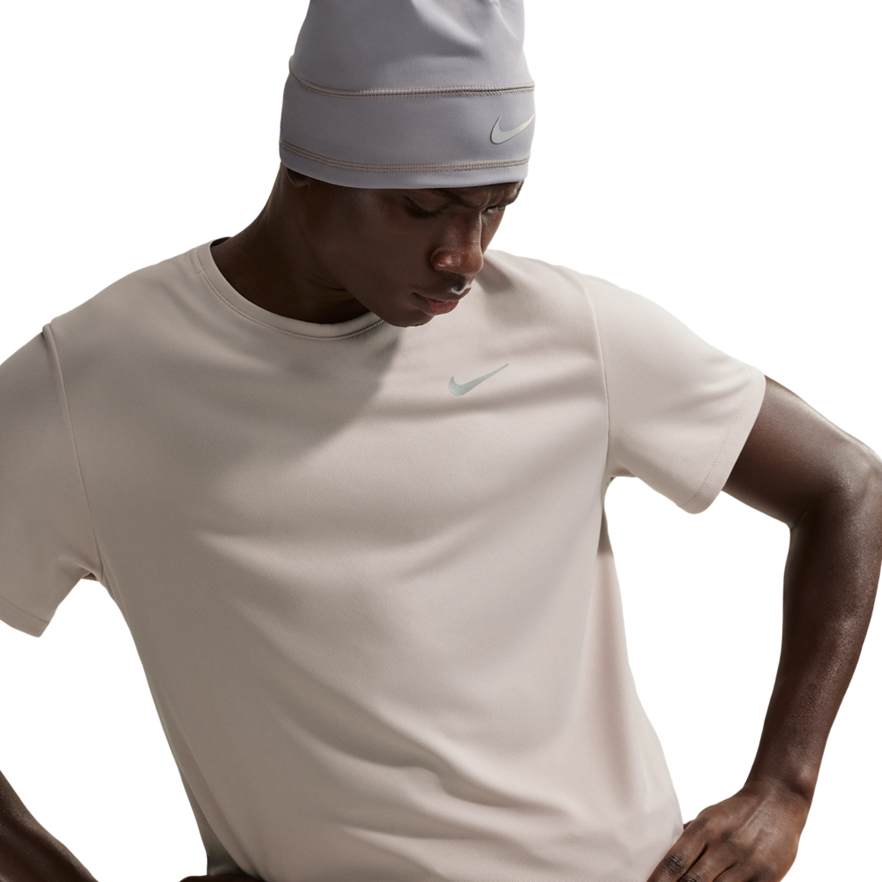 Nike Miler Bild 3 von 5. Antippen, um die Fotogalerie zu öffnen.