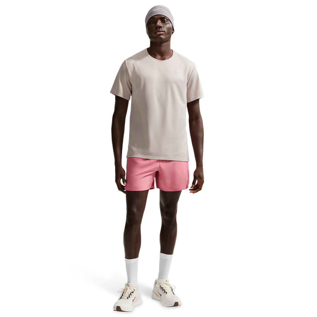 Nike Miler Bild 4 von 5. Antippen, um die Fotogalerie zu öffnen.