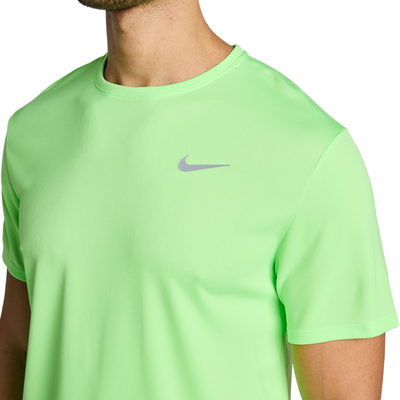Nike Miler Bild 5 von 5. Antippen, um die Fotogalerie zu öffnen.