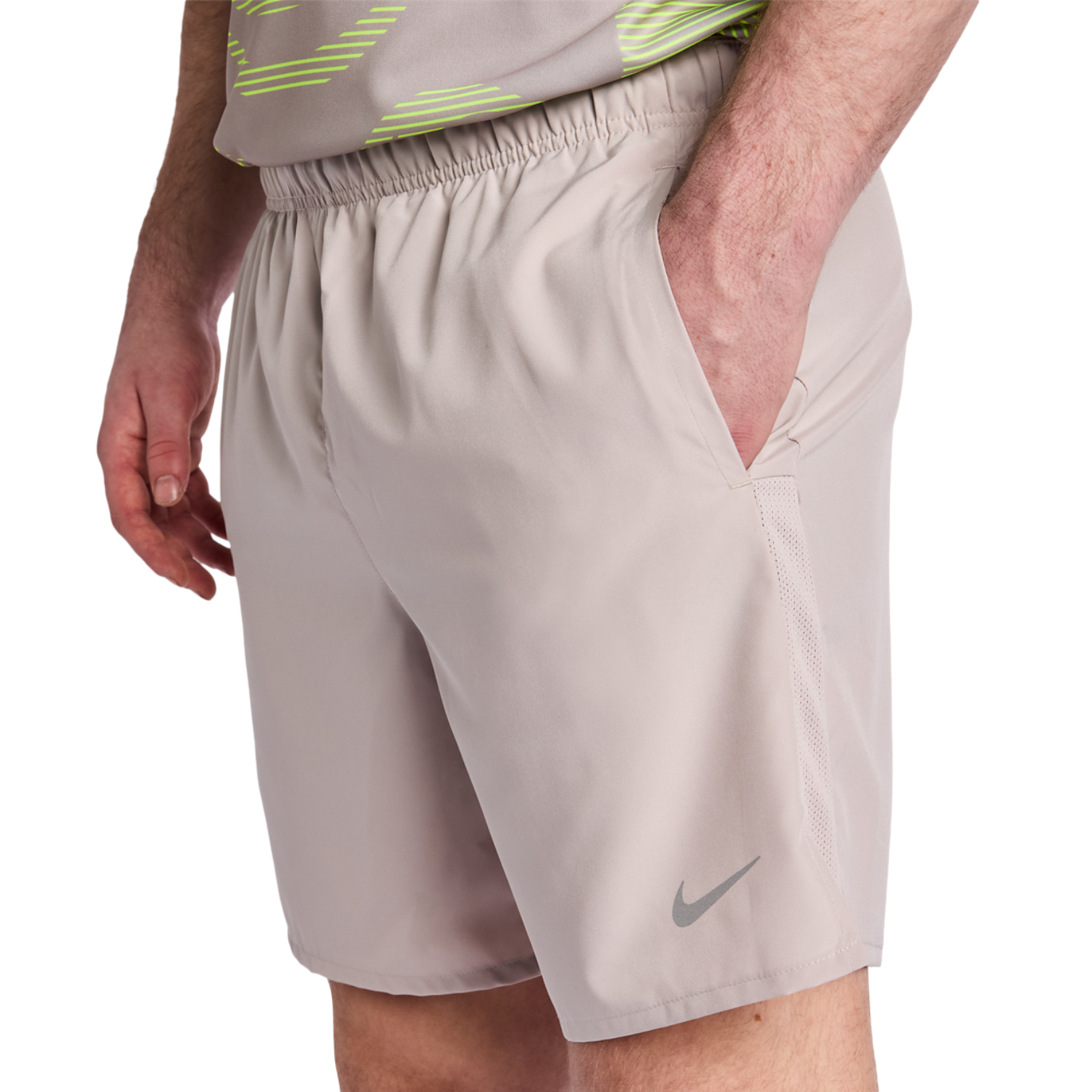 Nike Challenger Image 5 sur 5. Appuyez pour ouvrir la galerie de photos.
