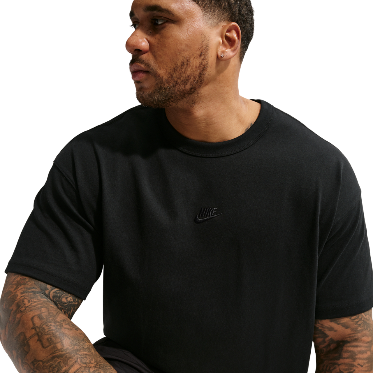Nike Essential Image 3 of 5. Tap to open photo gallery.