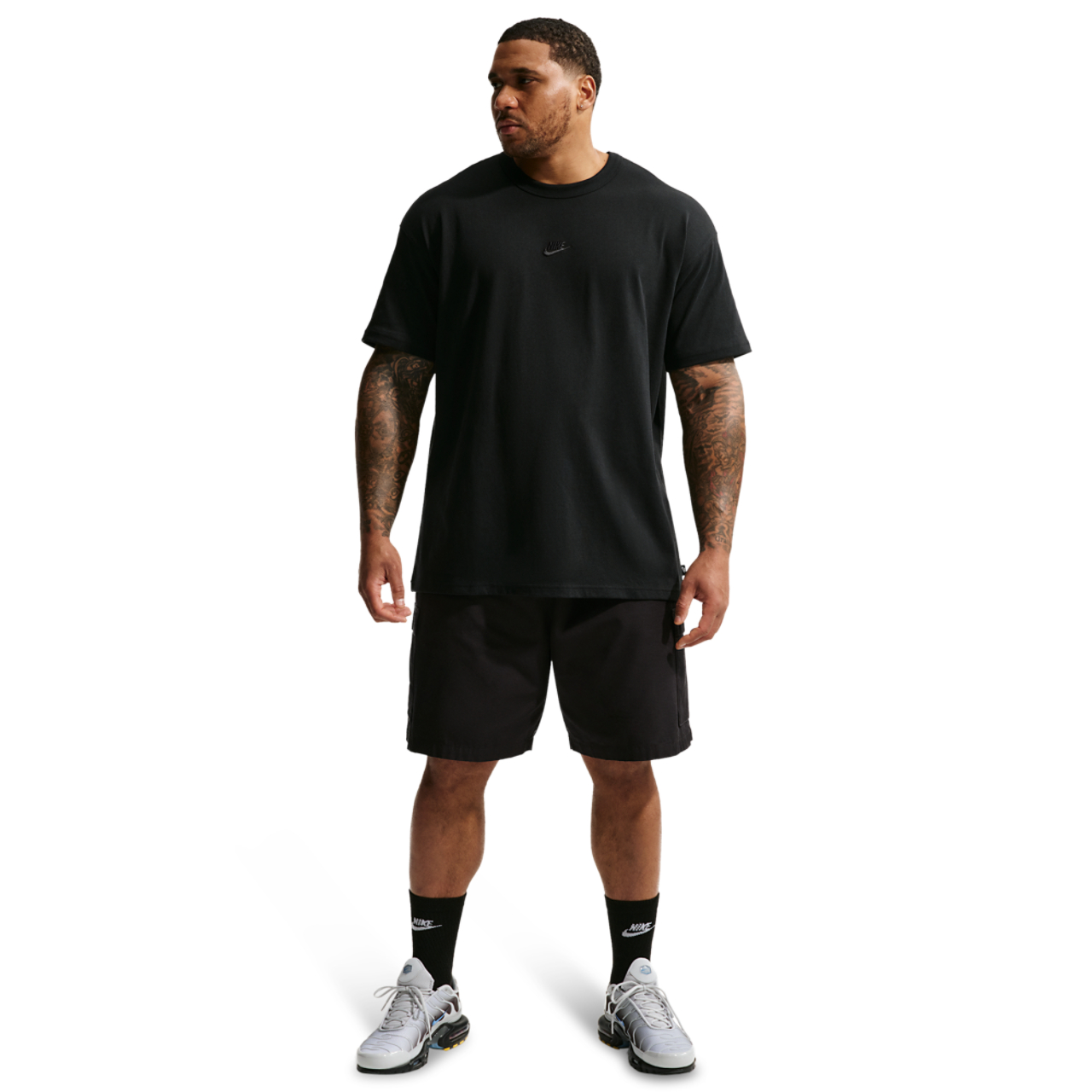 Nike Essential Image 4 of 5. Tap to open photo gallery.