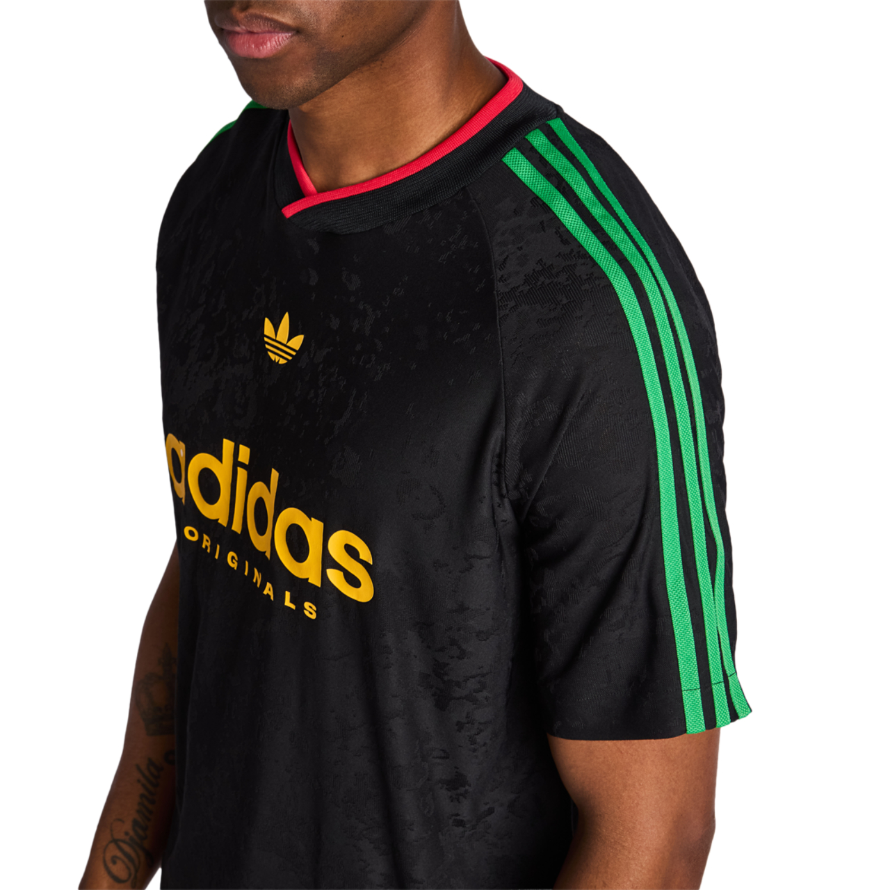 adidas Football Image 5 sur 6. Appuyez pour ouvrir la galerie de photos.