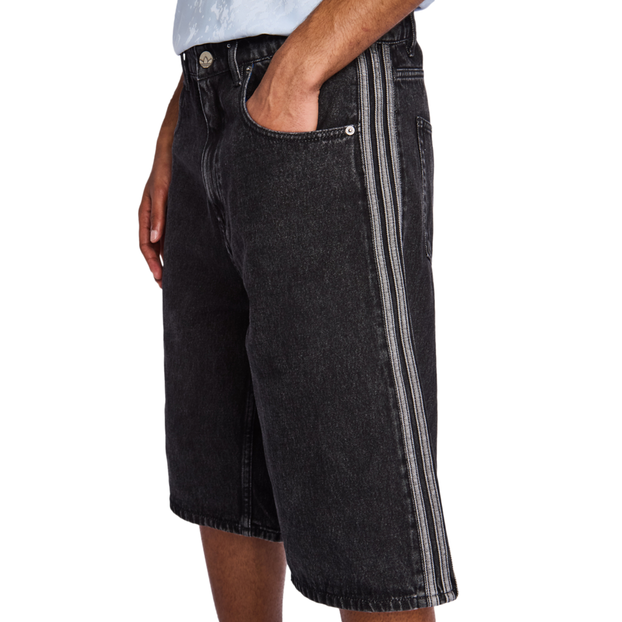 adidas Firebird Denim Jort Immagine 5 di 7. Tocca per aprire la galleria fotografica.