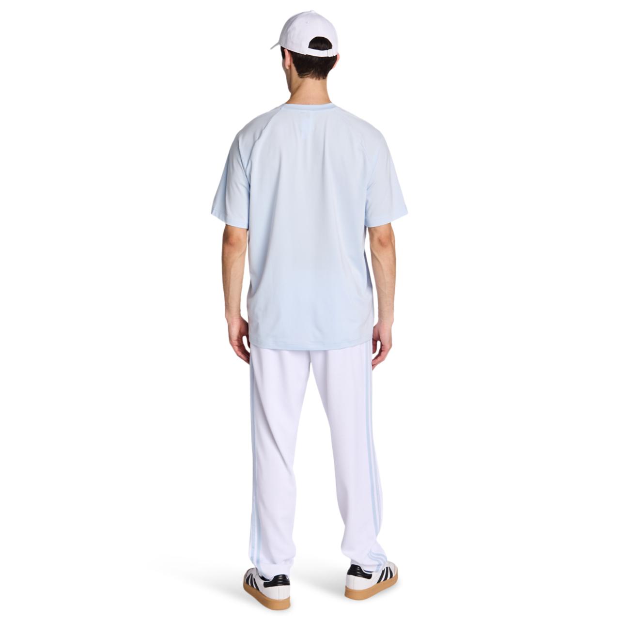 adidas Tech Essentials Bild 3 von 5. Antippen, um die Fotogalerie zu öffnen.