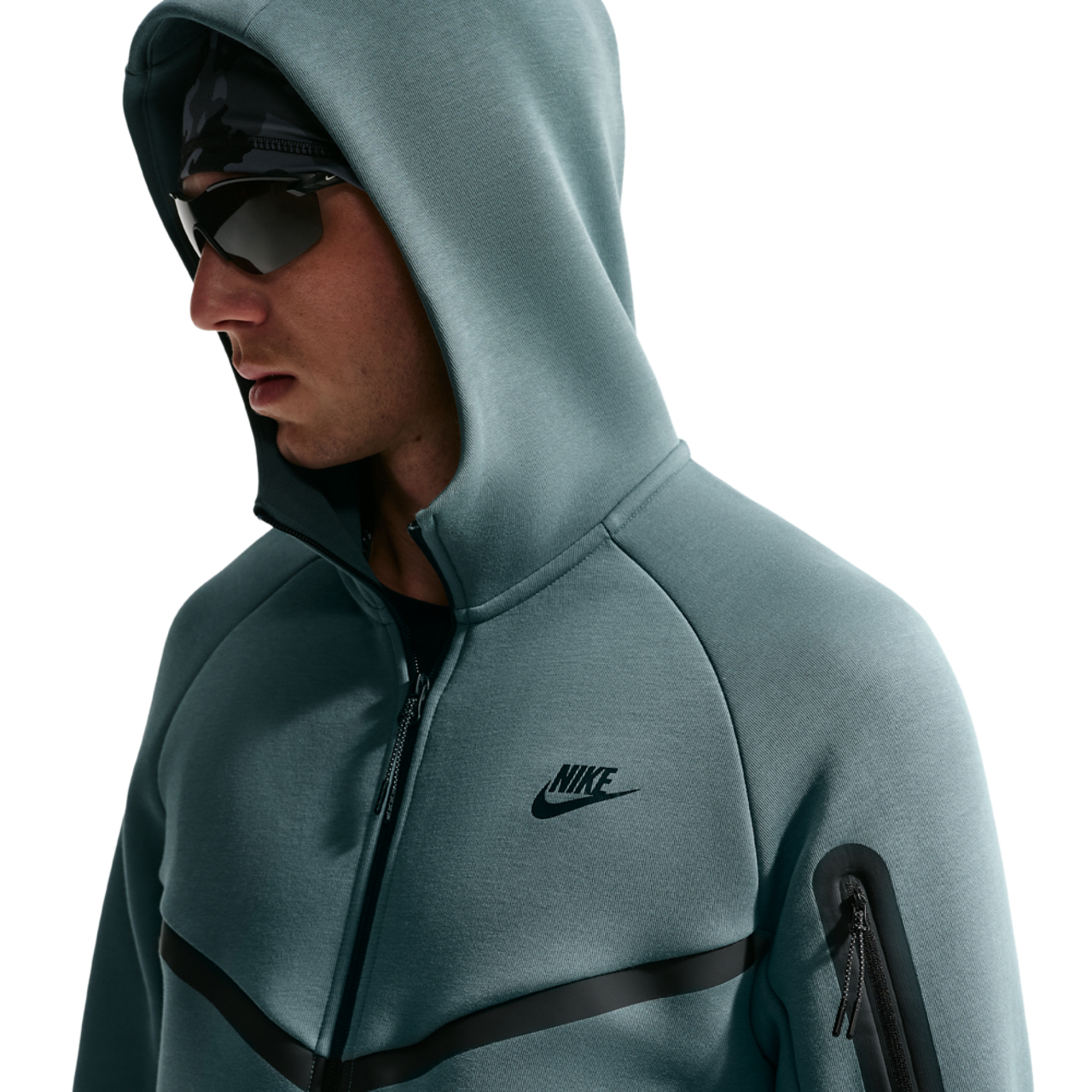 Nike Tech Fleece Image 1 sur 4. Appuyez pour ouvrir la galerie de photos.