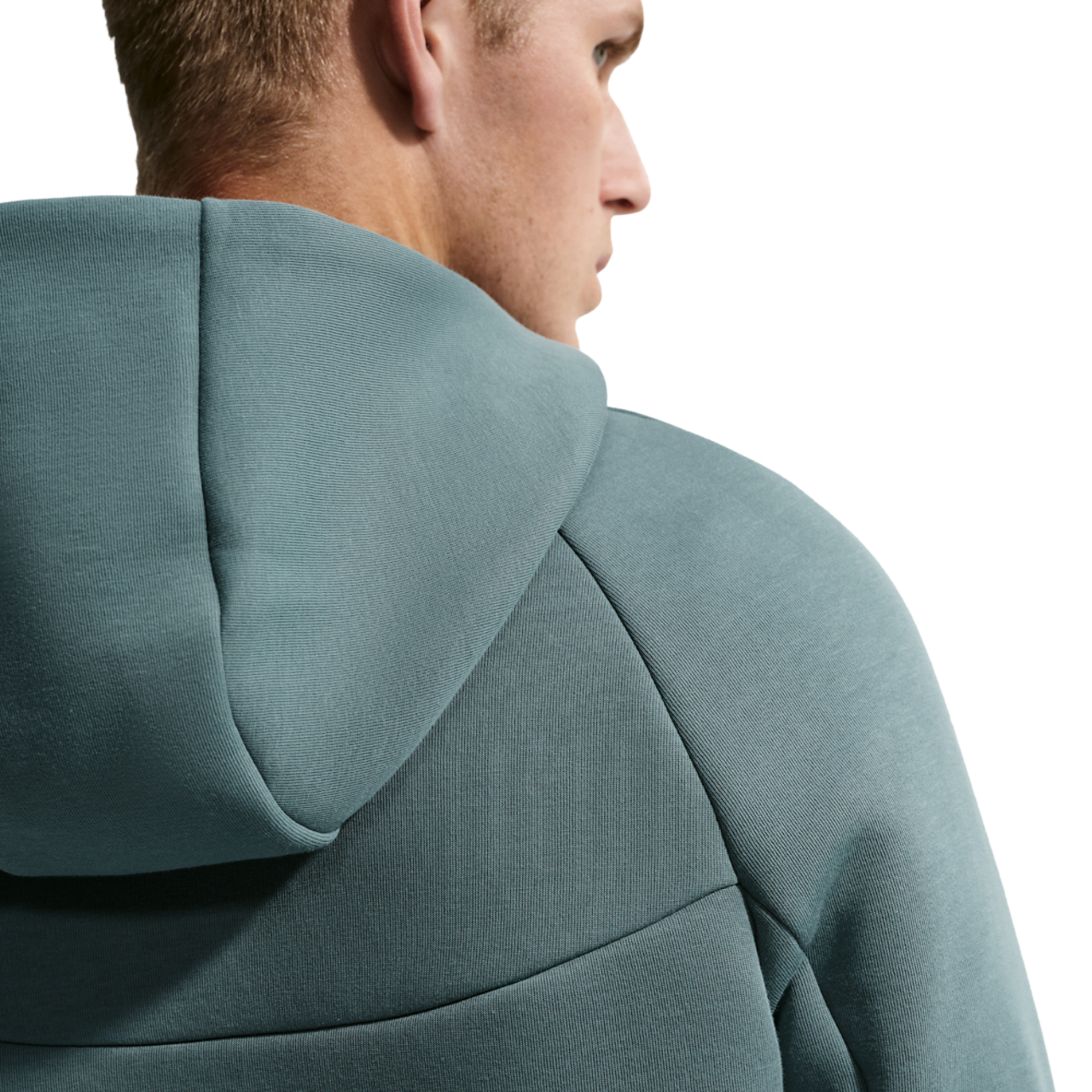 Nike Tech Fleece Image 3 sur 4. Appuyez pour ouvrir la galerie de photos.