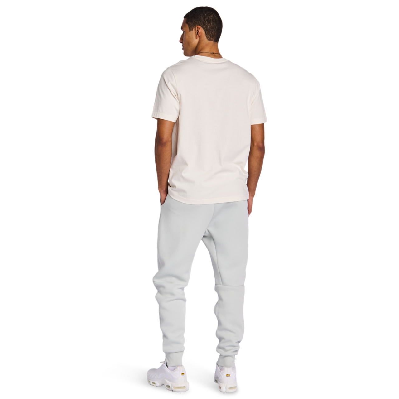 Nike Tech Fleece Image 3 of 5. Tap to open photo gallery.