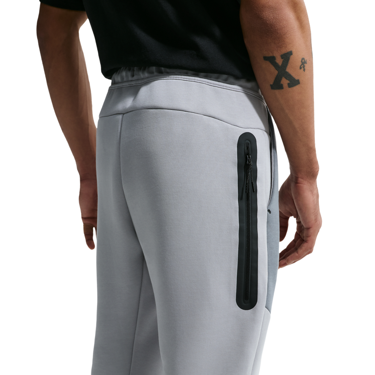 Nike Tech Fleece Image 4 of 4. Tap to open photo gallery.