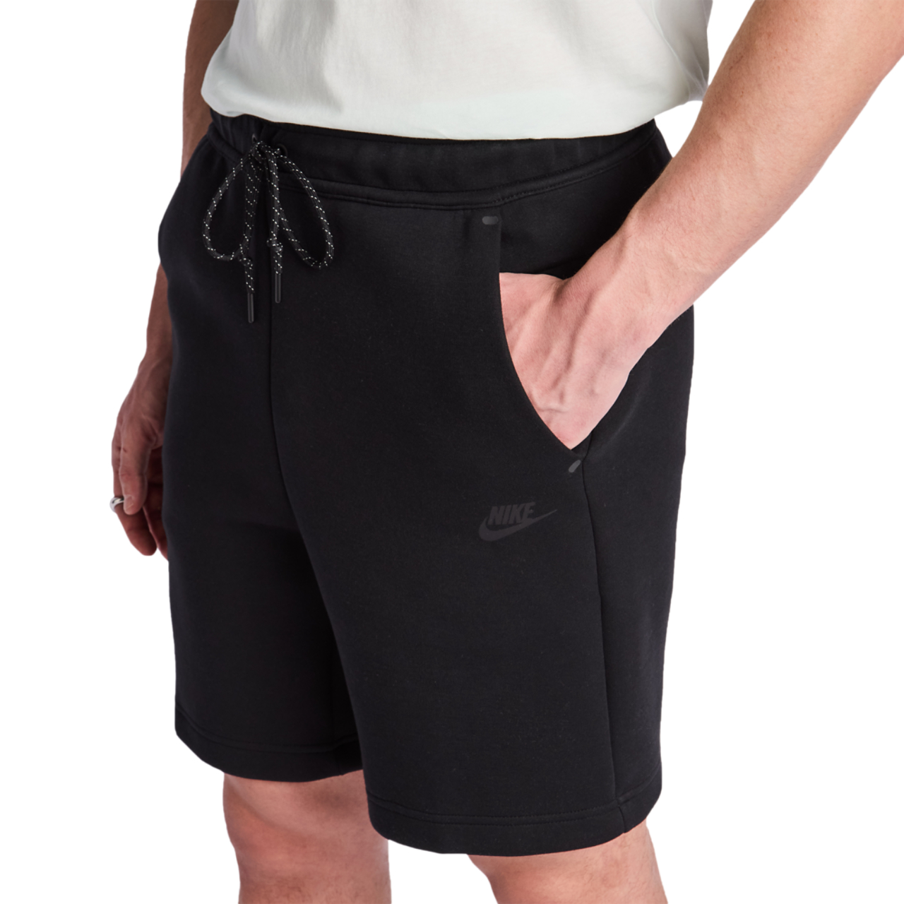 Nike Tech Fleece Image 5 sur 5. Appuyez pour ouvrir la galerie de photos.
