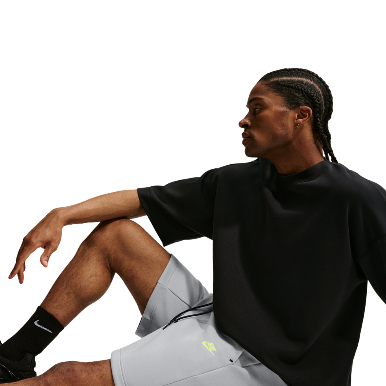 Nike Tech Fleece Image 3 of 4. Tap to open photo gallery.