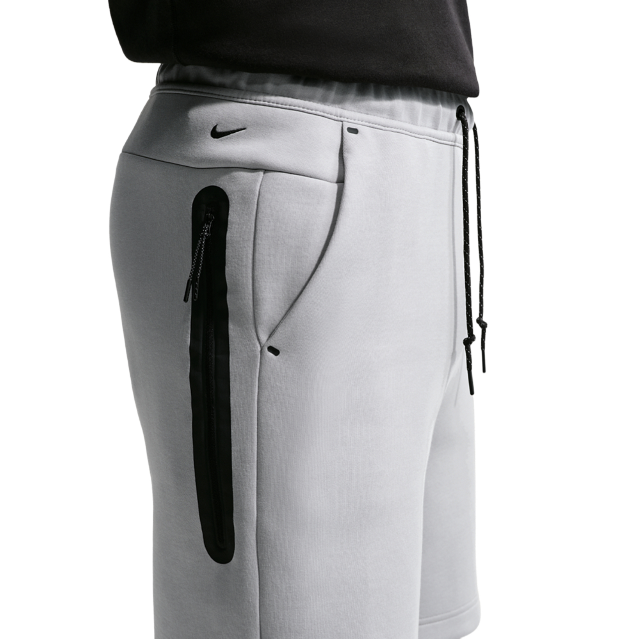 Nike Tech Fleece Image 4 of 4. Tap to open photo gallery.