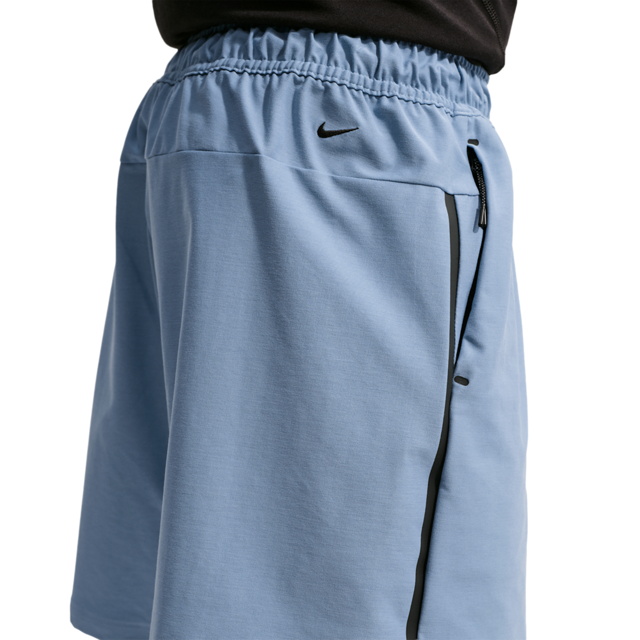 Nike Tech Shori Imagen 4 de 4. Toque para abrir la galería de fotos.
