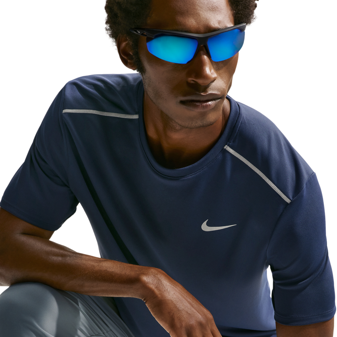 Nike Miler Bild 4 von 4. Antippen, um die Fotogalerie zu öffnen.