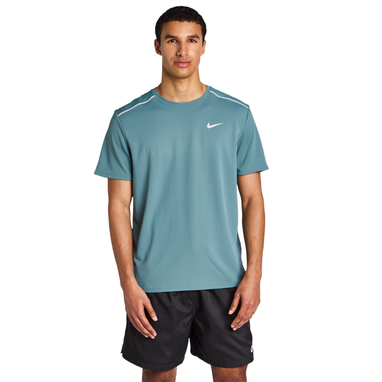 Nike Miler Bild 1 von 5. Antippen, um die Fotogalerie zu öffnen.