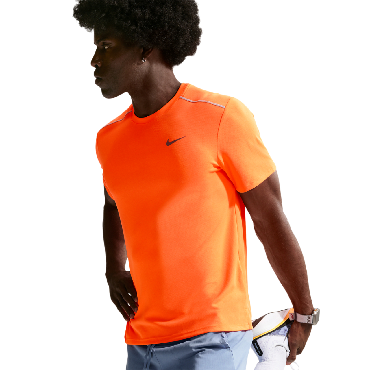 Nike Miler Image 4 sur 4. Appuyez pour ouvrir la galerie de photos.