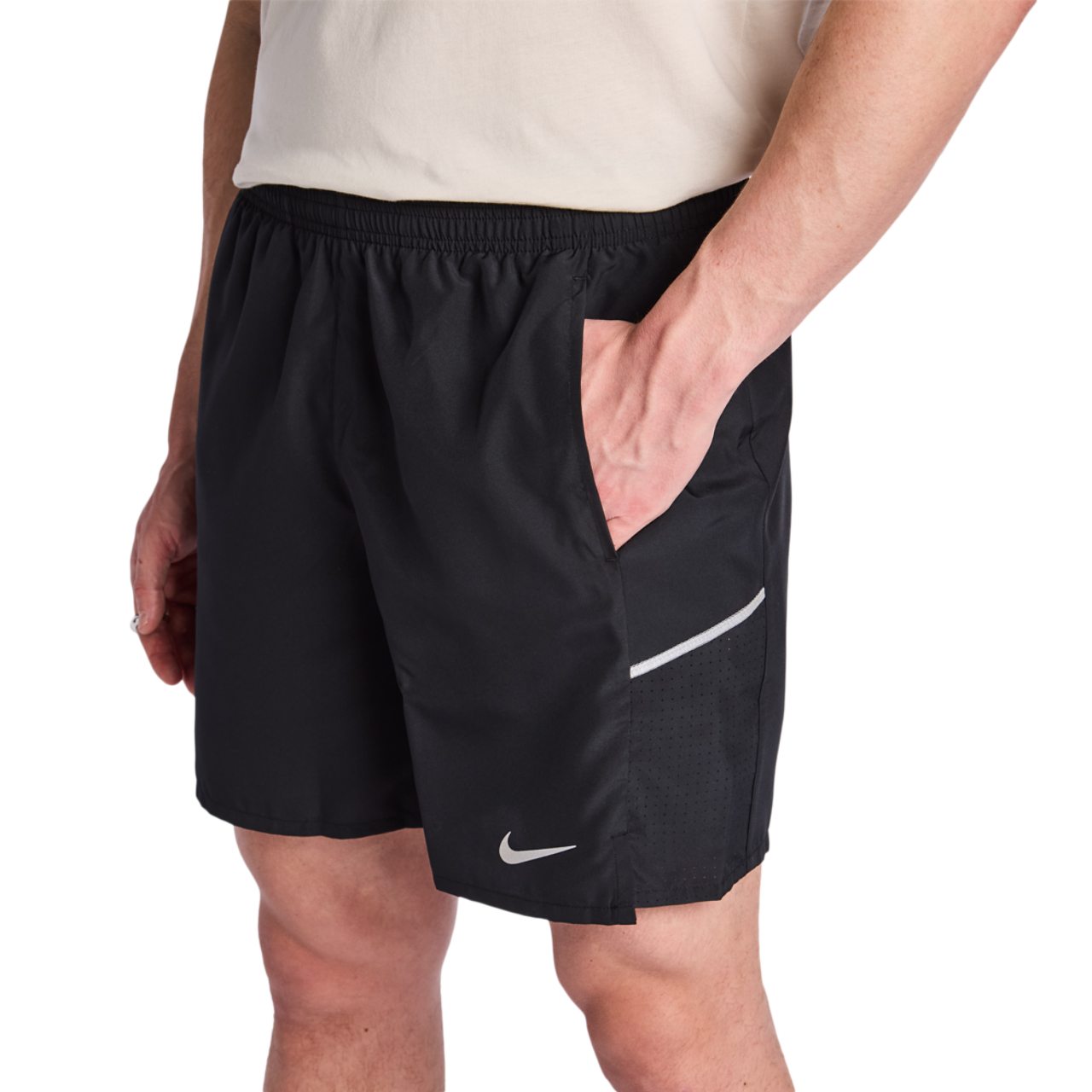 Nike Miler Image 6 sur 6. Appuyez pour ouvrir la galerie de photos.