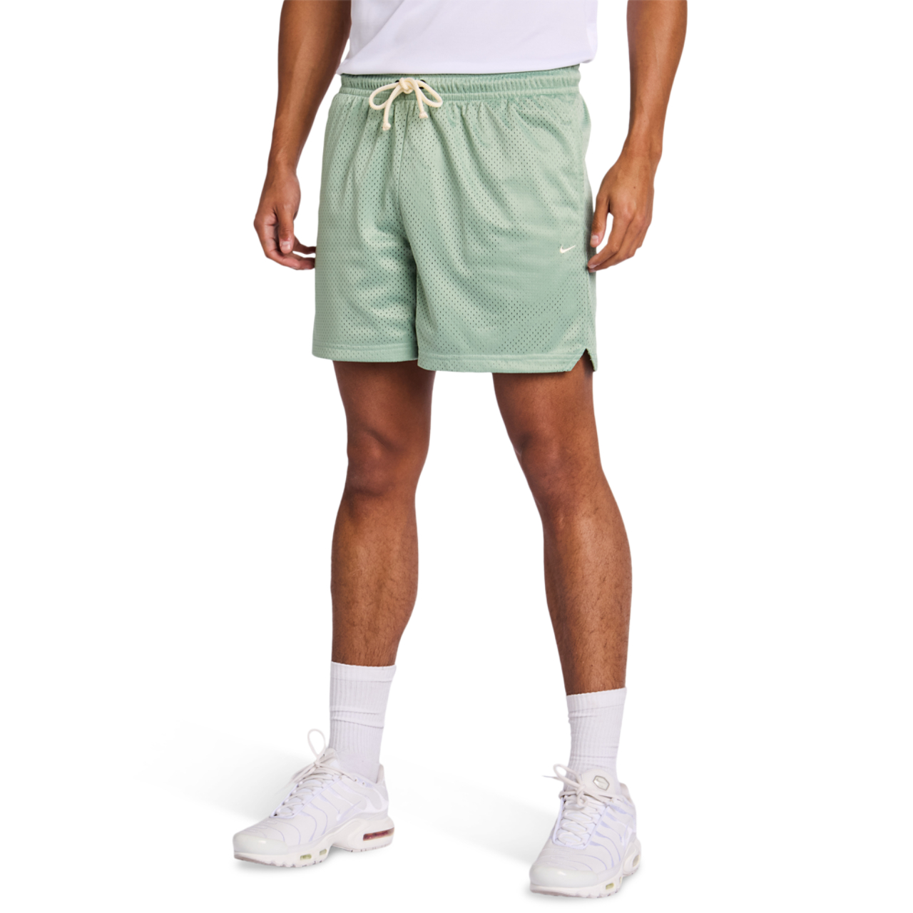 Nike Standard Issue Image 1 sur 5. Appuyez pour ouvrir la galerie de photos.