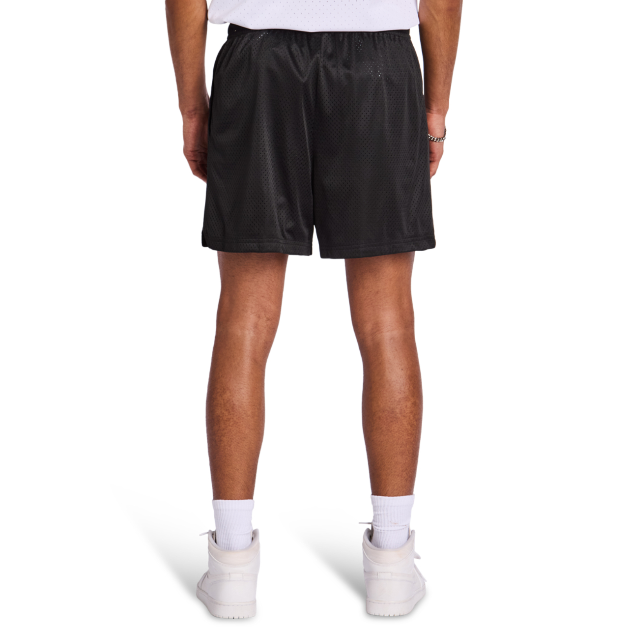 Nike Standard Issue Image 4 sur 5. Appuyez pour ouvrir la galerie de photos.