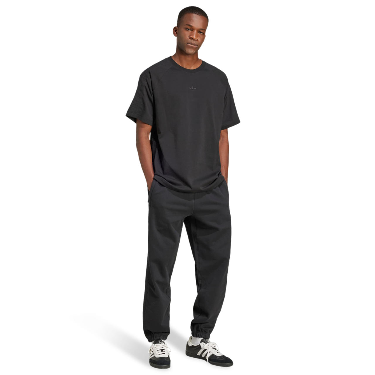 adidas Premium Essentials T-shirt Afbeelding 2 van 4. Tik om de fotogalerij te openen..