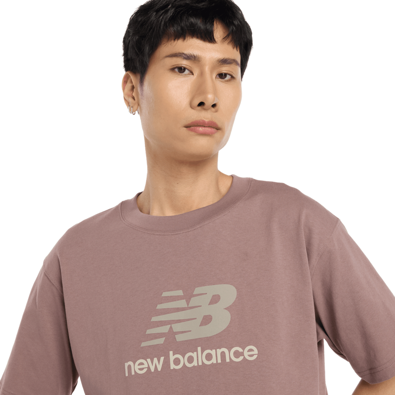 New Balance Athletics Logo T-shirt Image 4 sur 4. Appuyez pour ouvrir la galerie de photos.