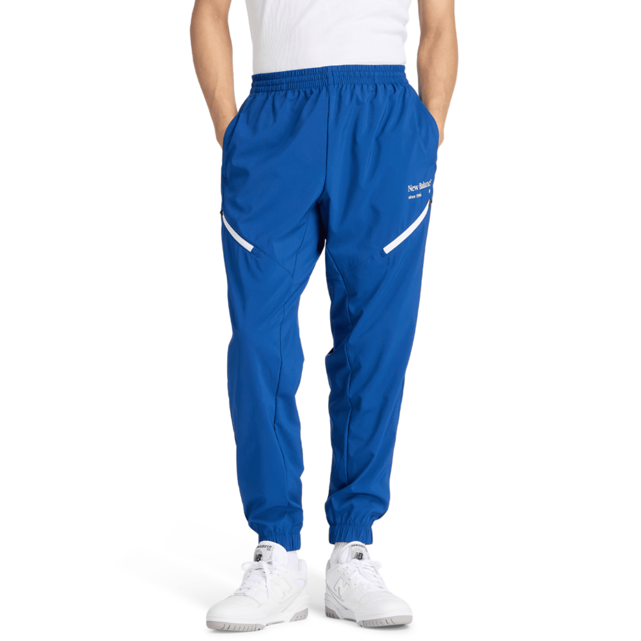 New Balance Reimagined Woven Jogger Imagen 1 de 4. Toque para abrir la galería de fotos.