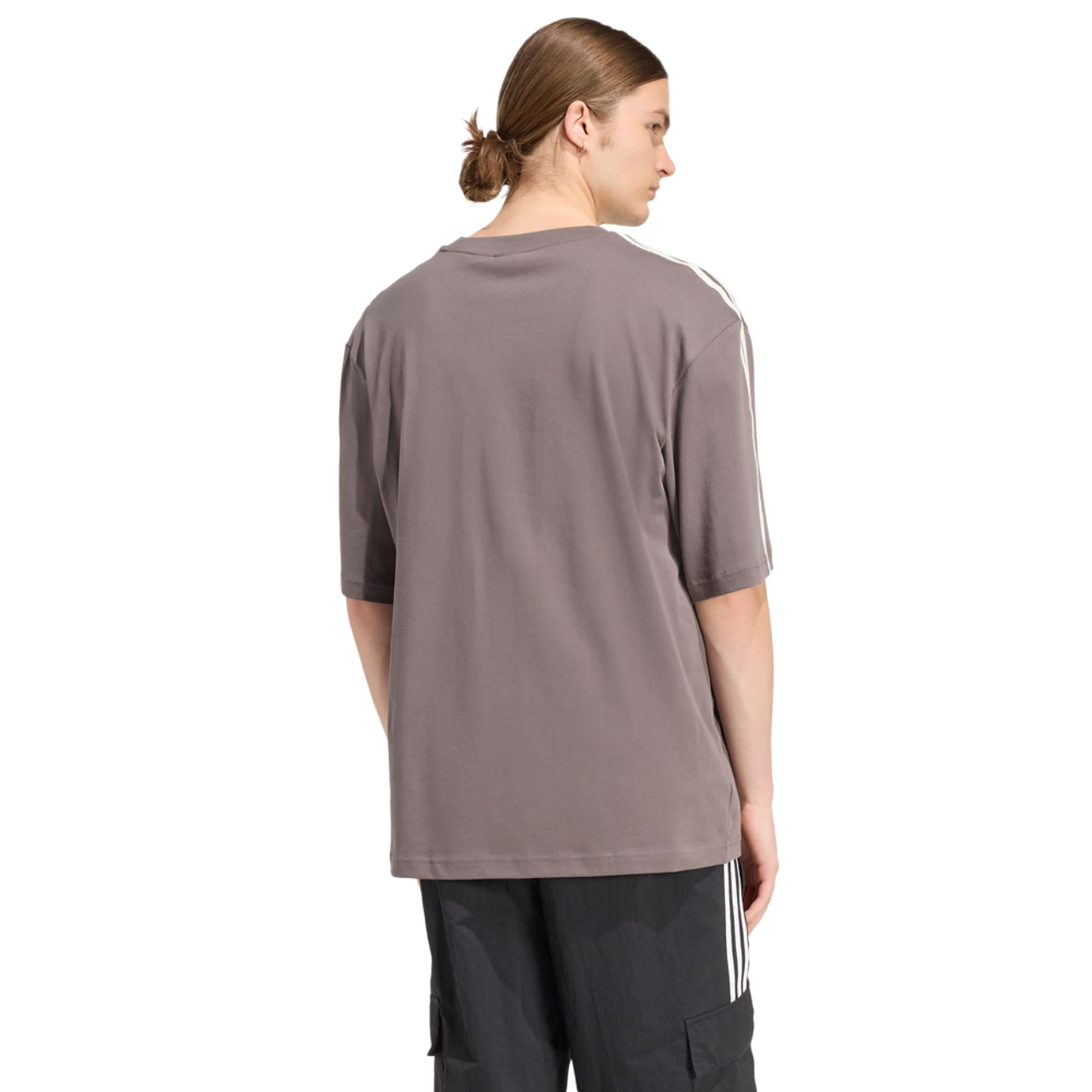 adidas Adicolor 3-Stripes Oversized T-shirt Imagen 3 de 5. Toque para abrir la galería de fotos.