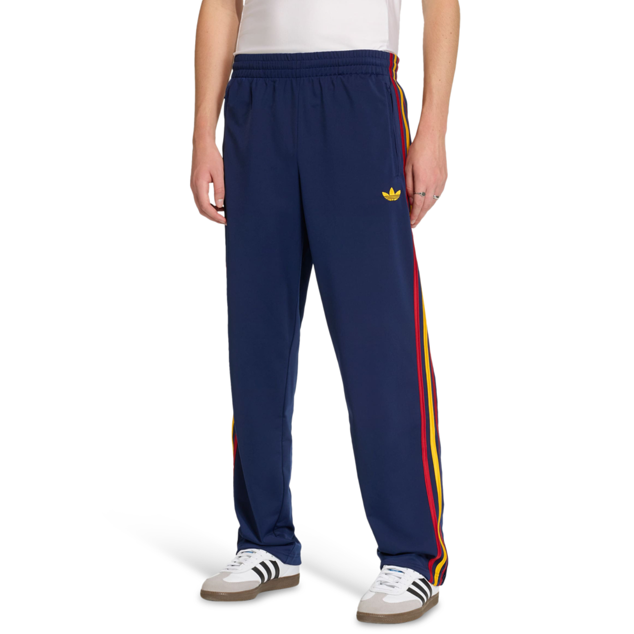 adidas Firebird Tracksuit Bottoms Immagine 1 di 5. Tocca per aprire la galleria fotografica.