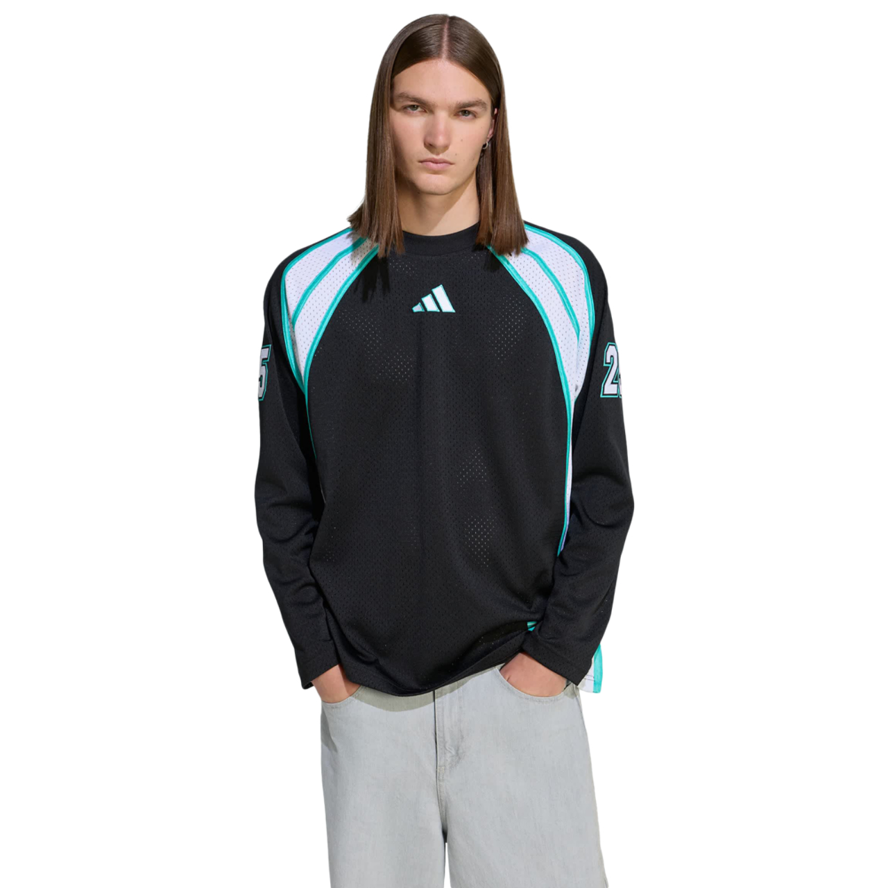 adidas Mercedes Amg Petronas F1 Las Vegas L/s Afbeelding 1 van 2. Tik om de fotogalerij te openen..