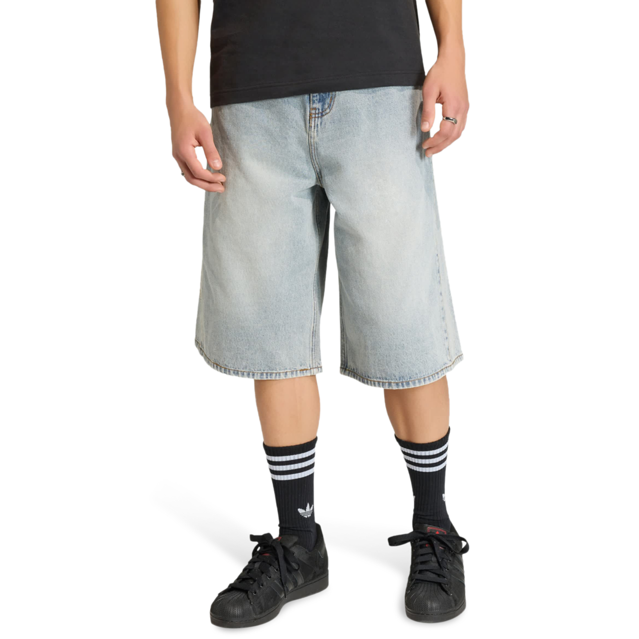 adidas Denim Shorts Immagine 1 di 5. Tocca per aprire la galleria fotografica.