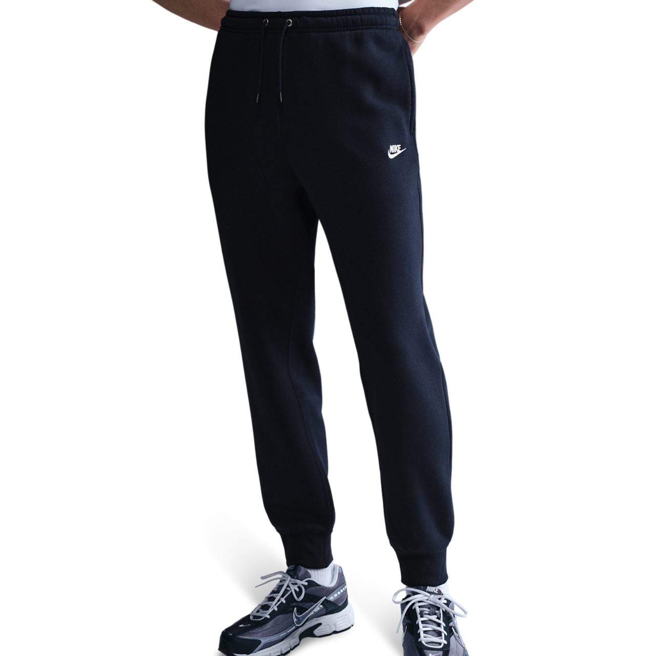 Nike Club Joggers Image 1 sur 5. Appuyez pour ouvrir la galerie de photos.