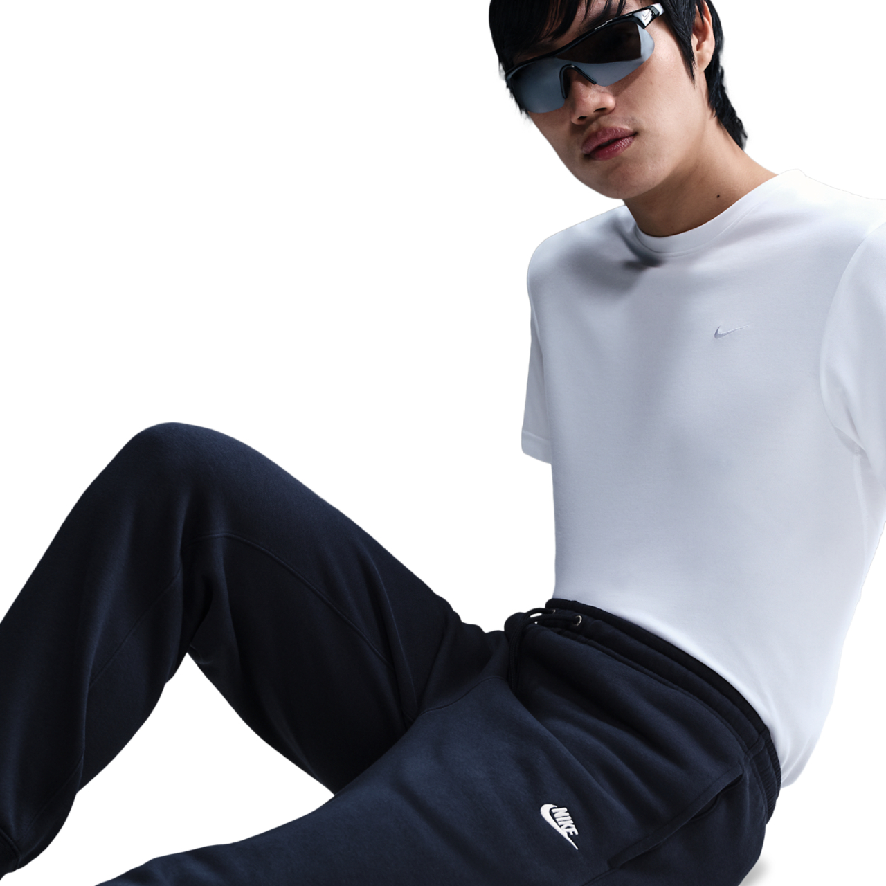Nike Club Joggers Image 3 sur 5. Appuyez pour ouvrir la galerie de photos.