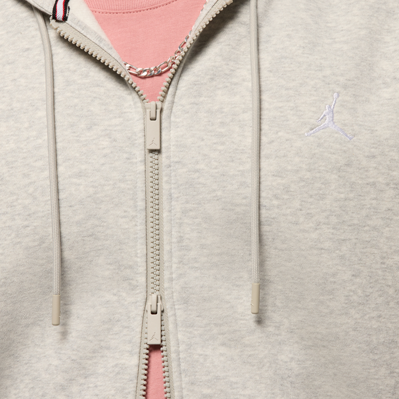 Jordan Brooklyn Fleece Full Zip Hoodie Bild 4 von 5. Antippen, um die Fotogalerie zu öffnen.