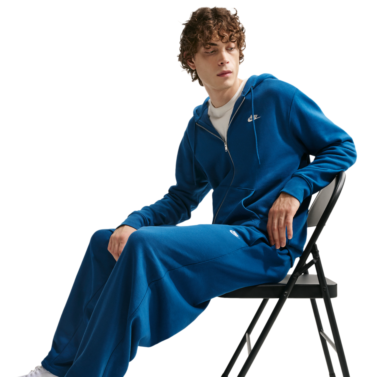 Nike Sportswear Club Oversized French Terry Image 3 sur 5. Appuyez pour ouvrir la galerie de photos.