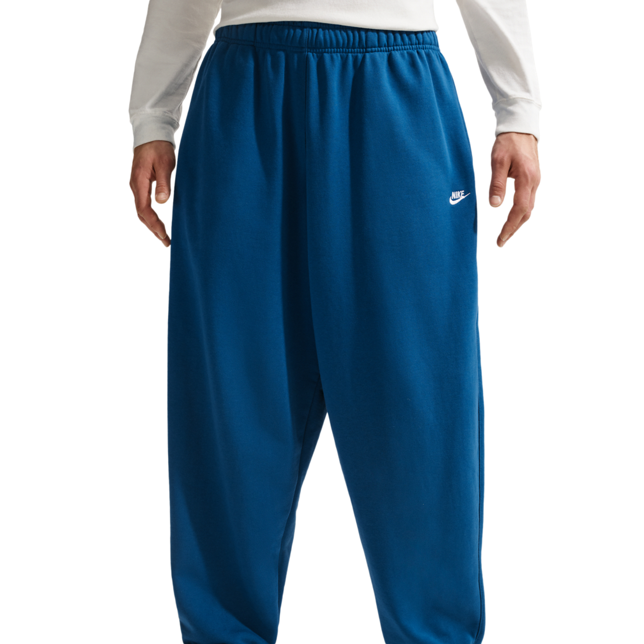 Nike Sportswear Club Oversized French Terry Image 4 sur 5. Appuyez pour ouvrir la galerie de photos.