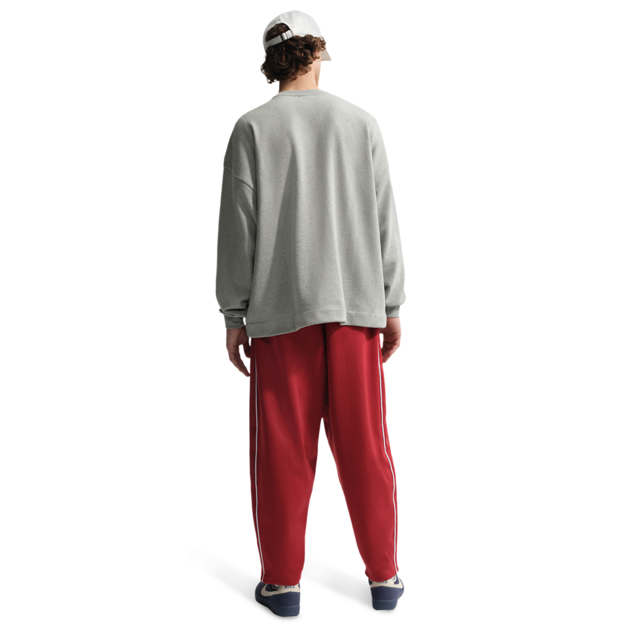 Nike Sportswear Club Oversized French Terry Crew Afbeelding 5 van 5. Tik om de fotogalerij te openen..