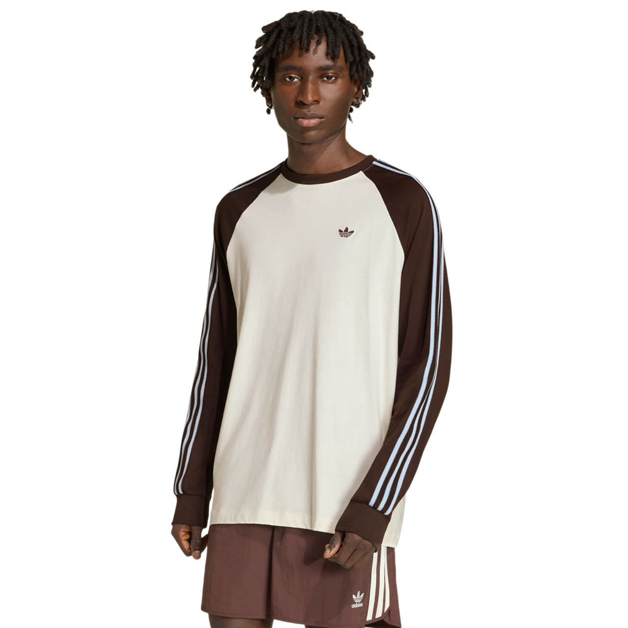 adidas Britcore Long Sleeve Cali T-shirt Afbeelding 1 van 4. Tik om de fotogalerij te openen..