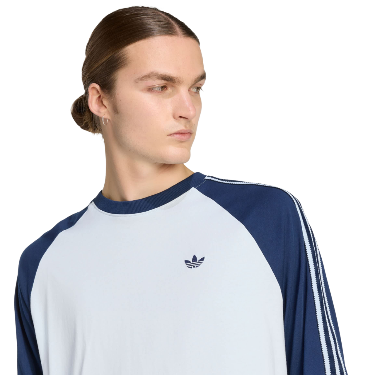 adidas Britcore Long Sleeve Cali T-shirt Afbeelding 3 van 4. Tik om de fotogalerij te openen..
