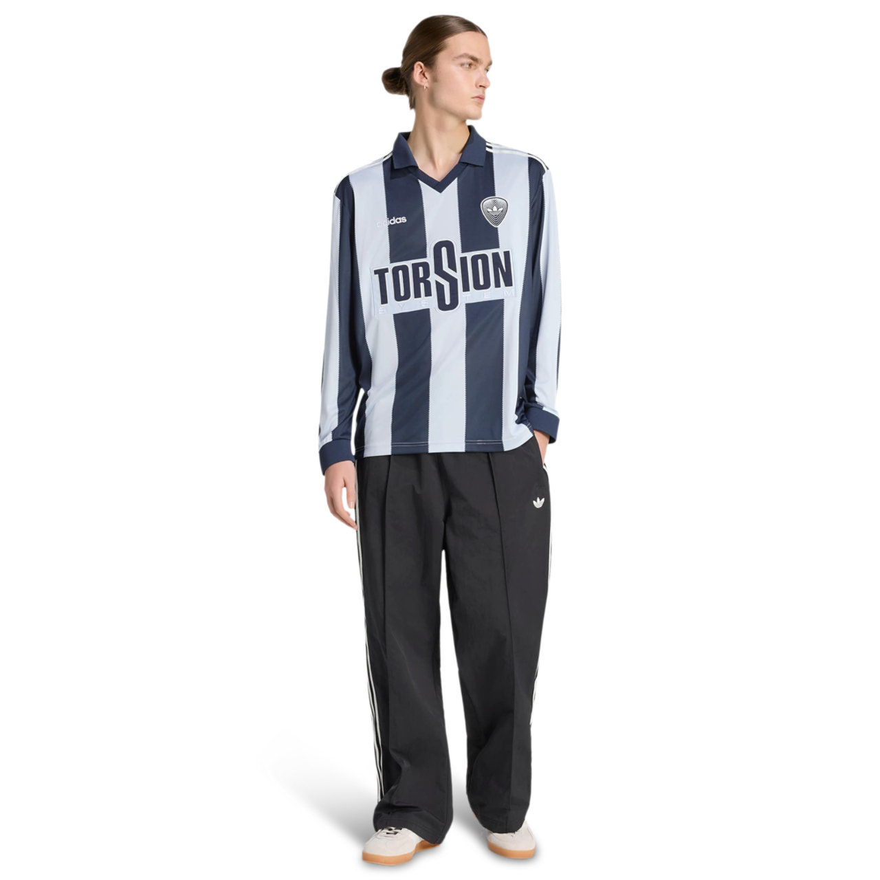 adidas Britcore Jersey Afbeelding 2 van 6. Tik om de fotogalerij te openen..