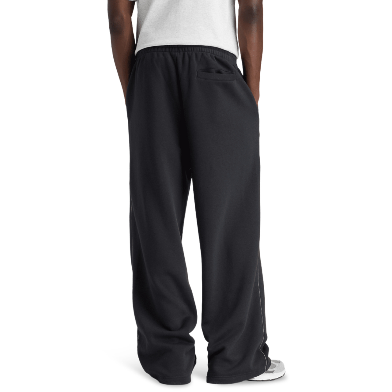 New Balance Trackside Fleece Pant Immagine 2 di 3. Tocca per aprire la galleria fotografica.