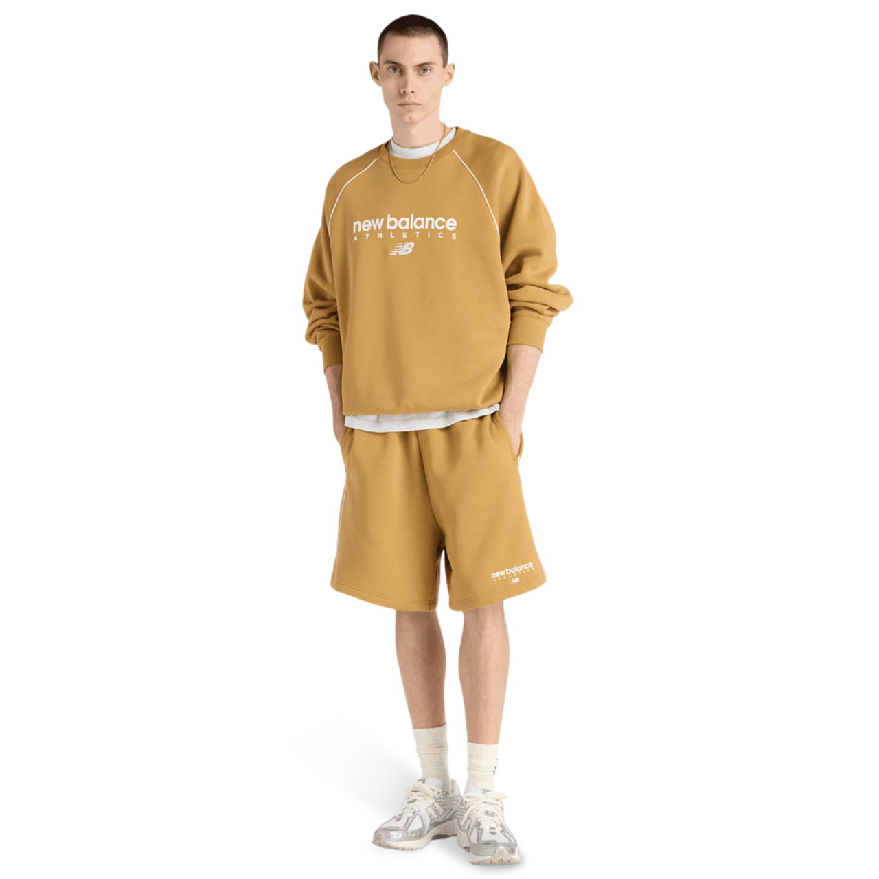 New Balance Trackside Fleece Crew Immagine 2 di 4. Tocca per aprire la galleria fotografica.