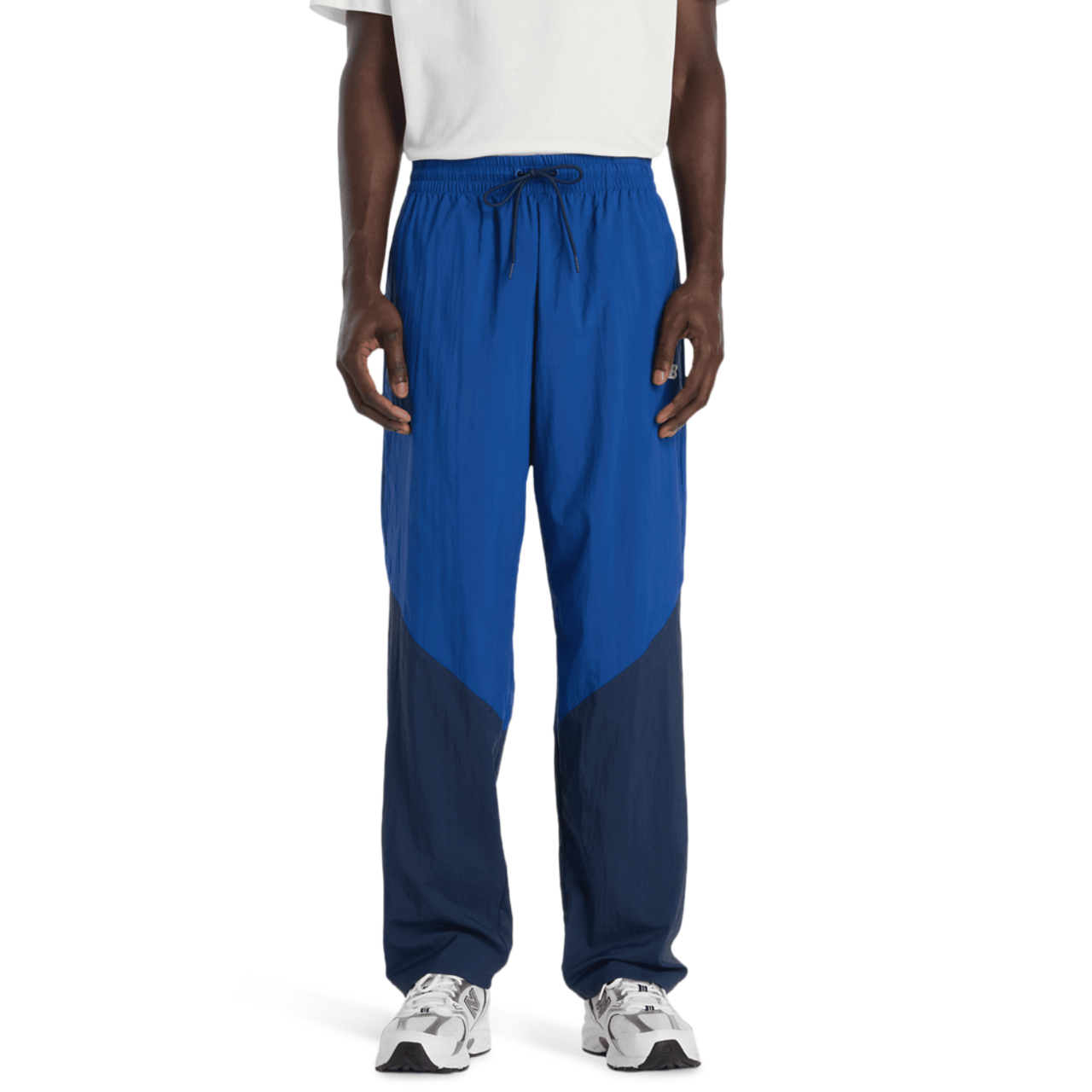 New Balance Sport Legacy Pant Immagine 1 di 4. Tocca per aprire la galleria fotografica.