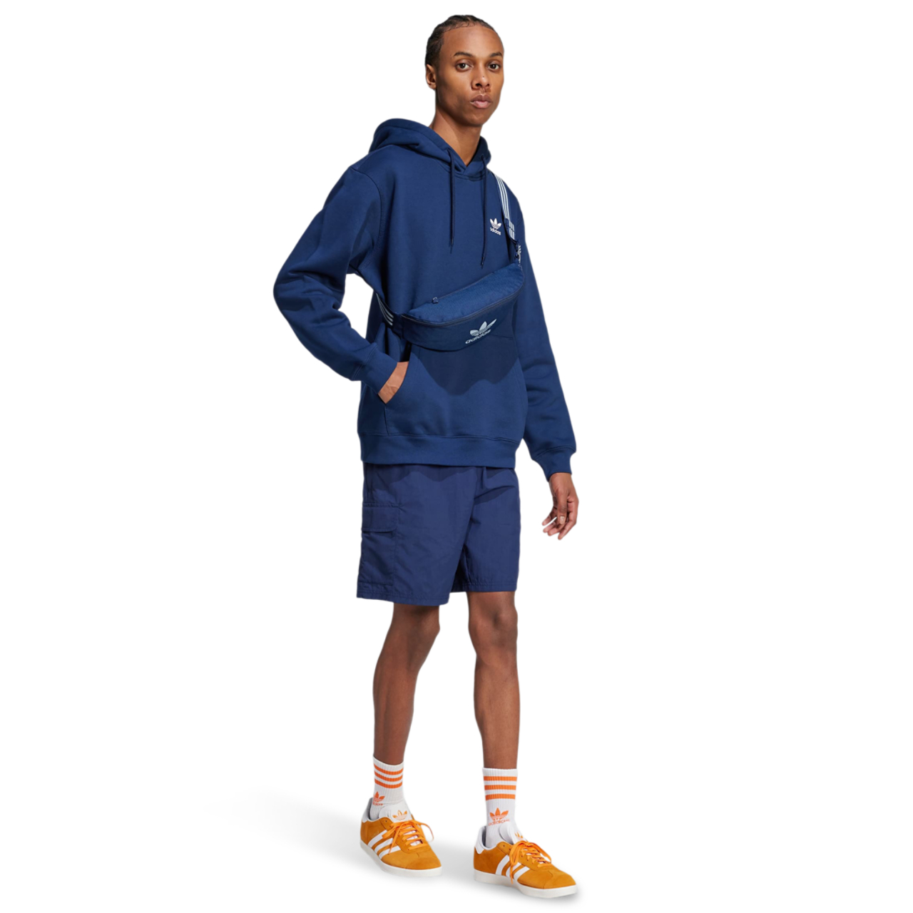 adidas Trefoil Essentials Loose Hoodie Immagine 2 di 4. Tocca per aprire la galleria fotografica.