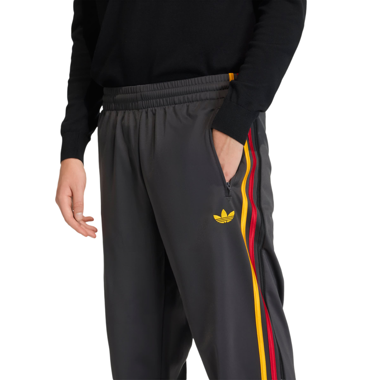 adidas Firebird Track Tracksuit Bottoms Immagine 3 di 4. Tocca per aprire la galleria fotografica.