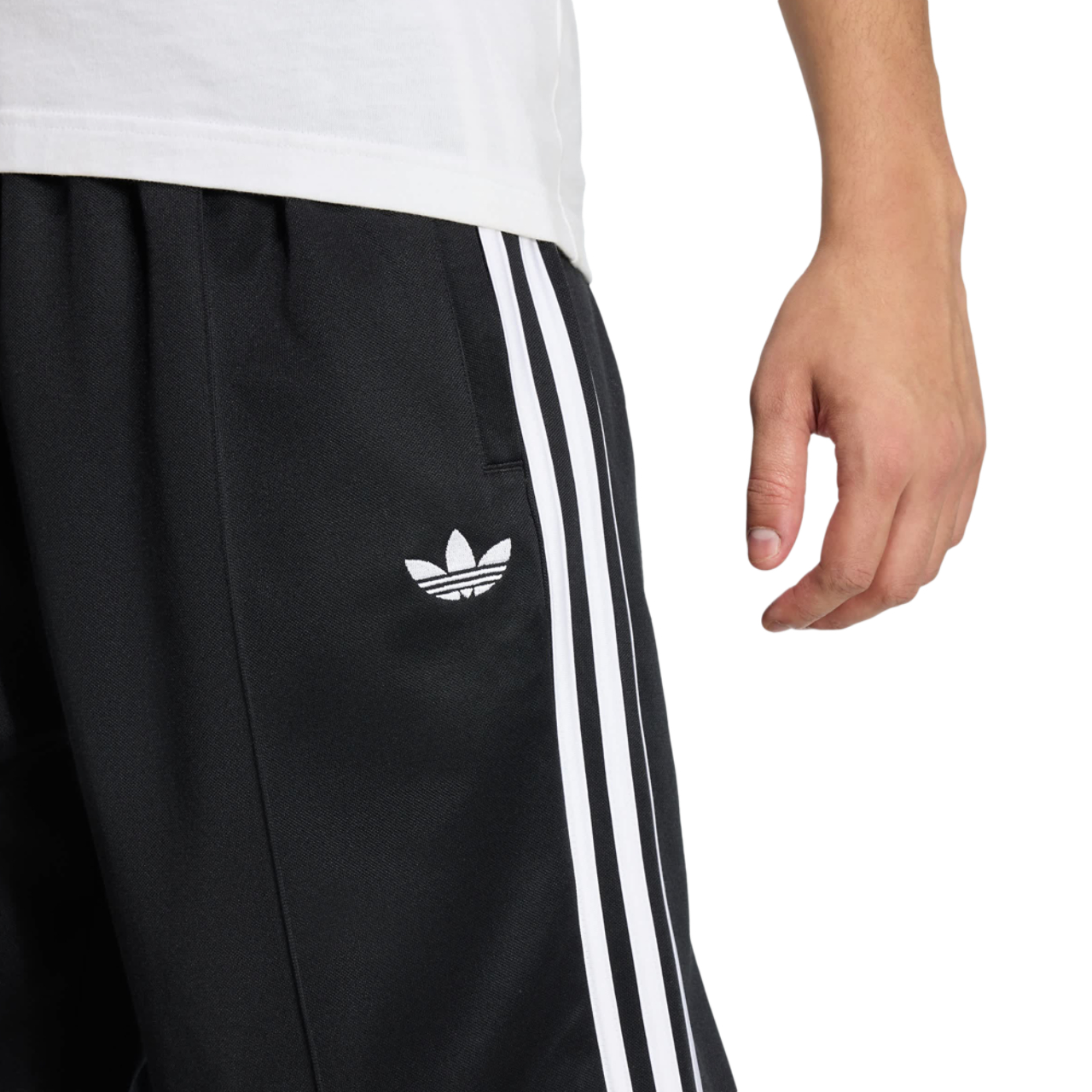 adidas Baggy Track Trousers Immagine 3 di 4. Tocca per aprire la galleria fotografica.
