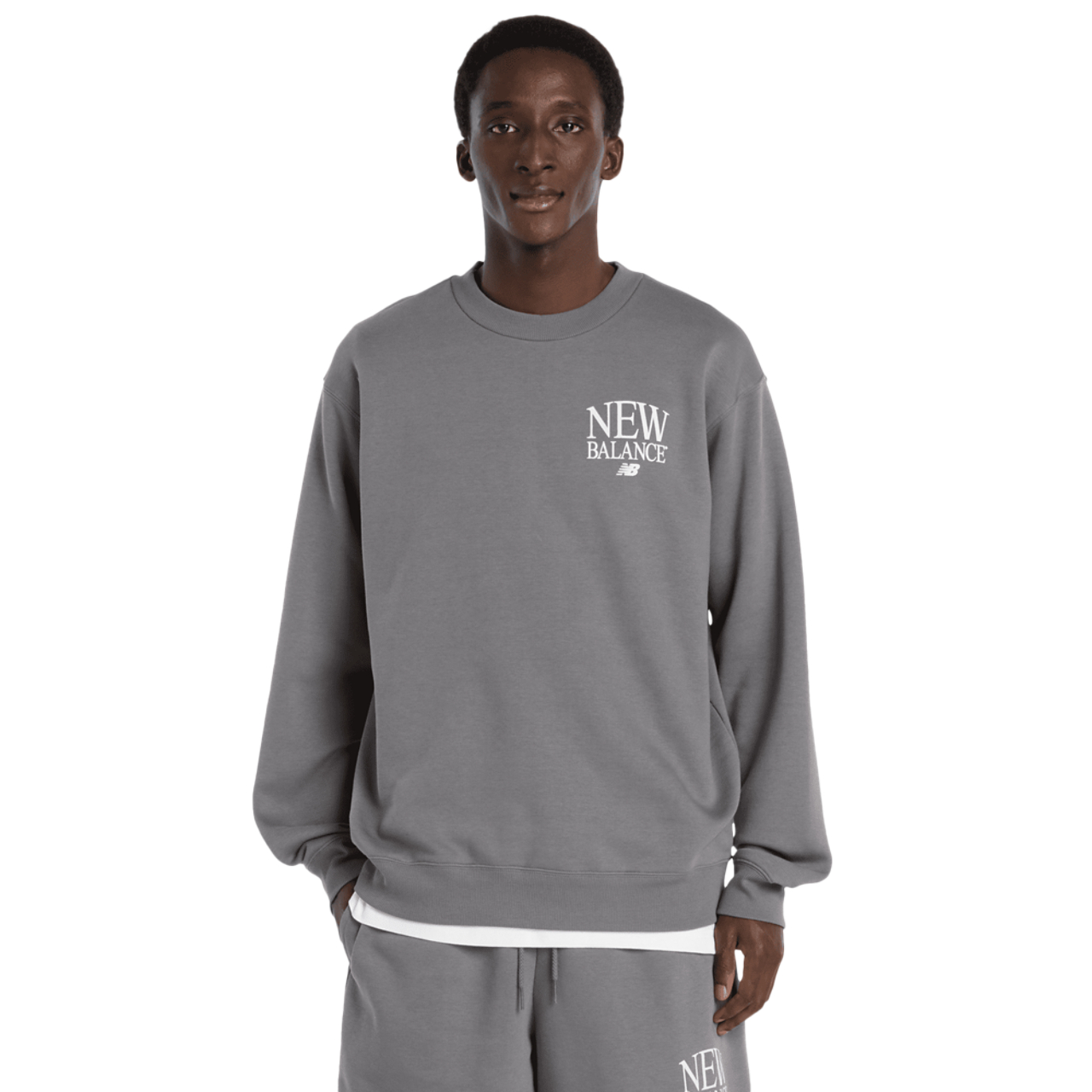 New Balance Reimagined Fleece Crew Image 1 sur 4. Appuyez pour ouvrir la galerie de photos.