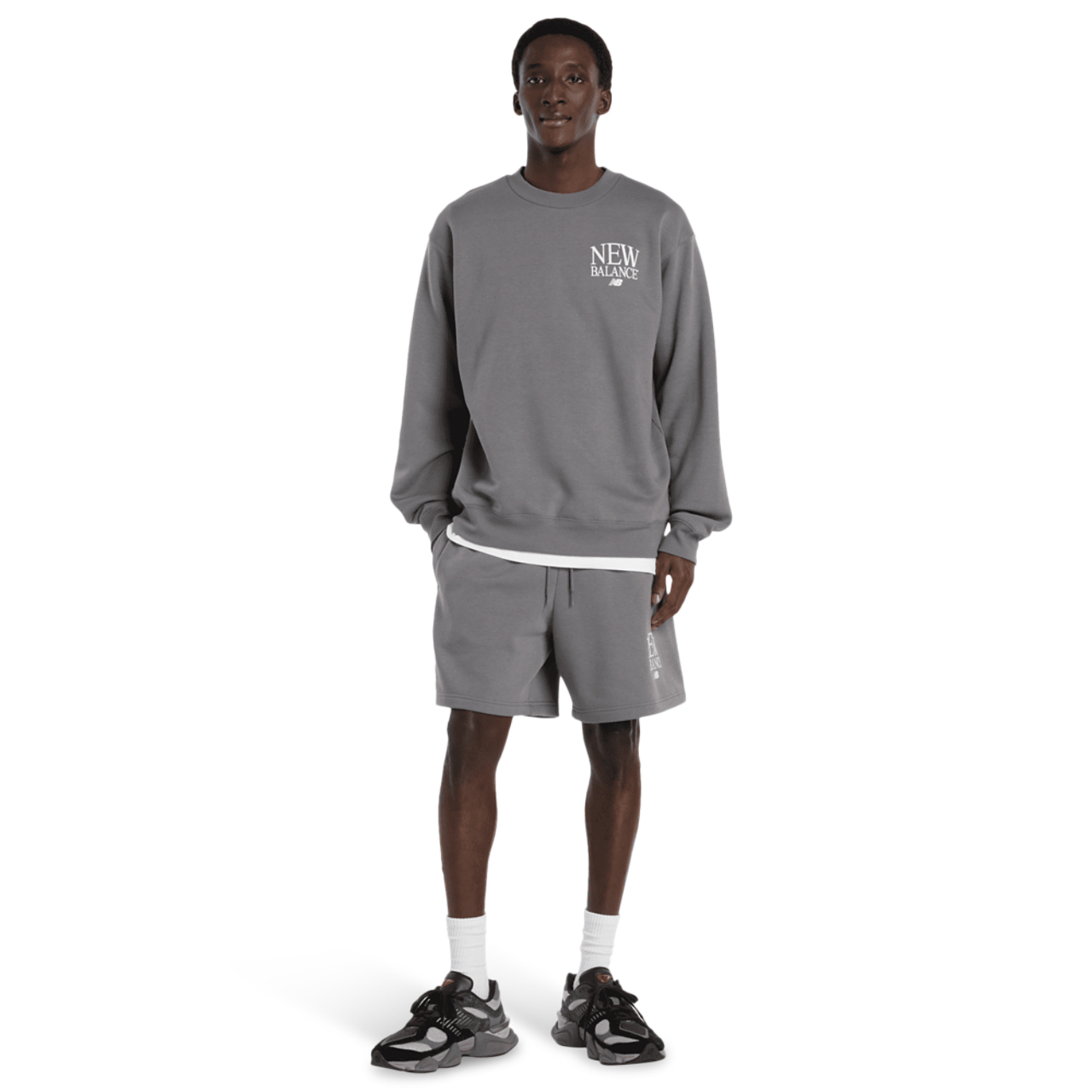 New Balance Reimagined Fleece Crew Image 2 sur 4. Appuyez pour ouvrir la galerie de photos.