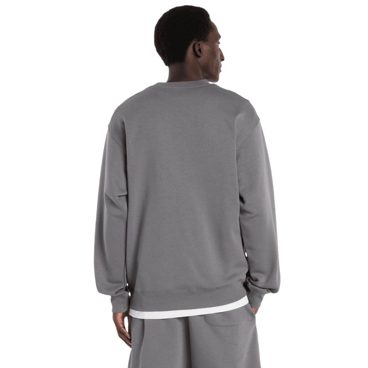 New Balance Reimagined Fleece Crew Image 4 sur 4. Appuyez pour ouvrir la galerie de photos.