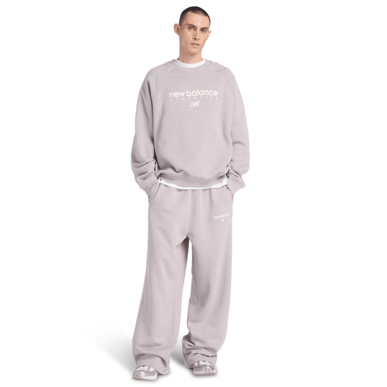 New Balance Trackside Fleece Crew Afbeelding 2 van 4. Tik om de fotogalerij te openen..
